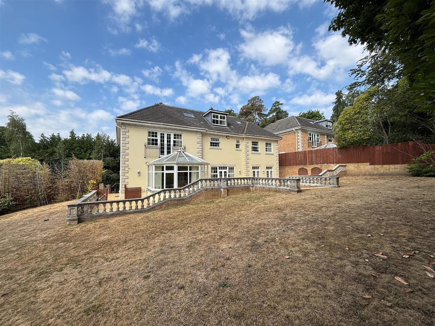 Jersey Place, Ascot